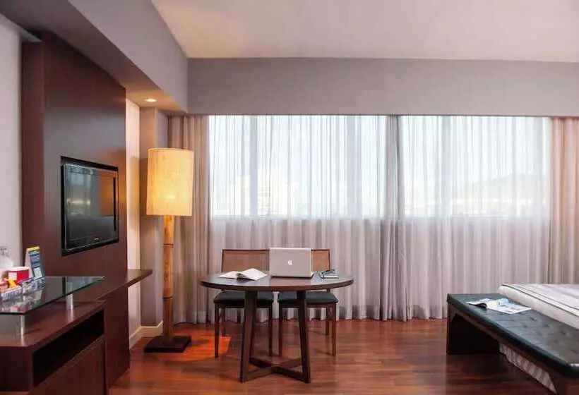 اتاق لوکس, Golden Tulip Porto Vitoria