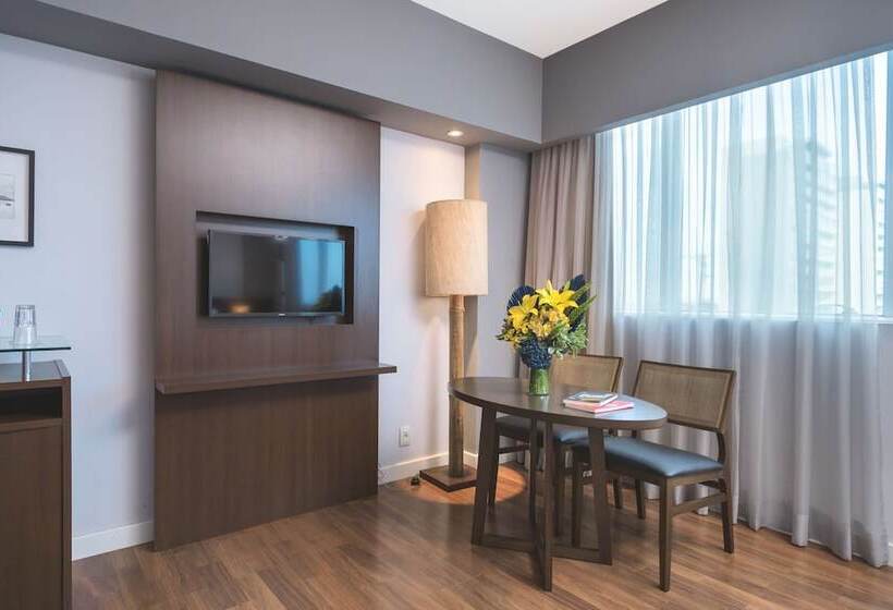 Номер Deluxe, Golden Tulip Porto Vitoria