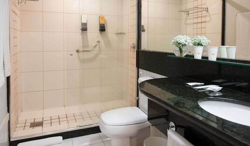 行政房间, Golden Tulip Porto Vitoria