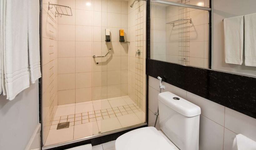 行政房间, Golden Tulip Porto Vitoria