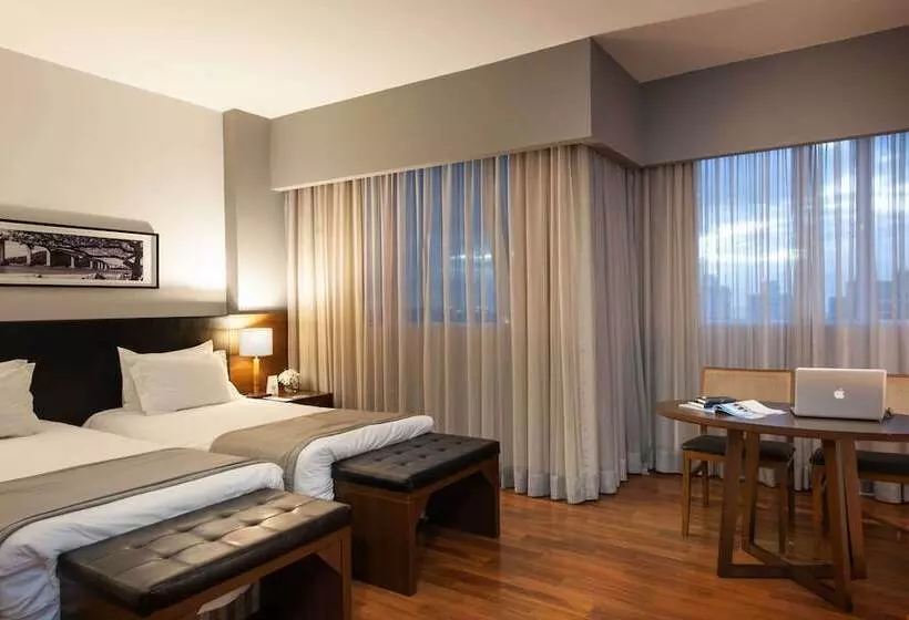 اتاق لوکس, Golden Tulip Porto Vitoria