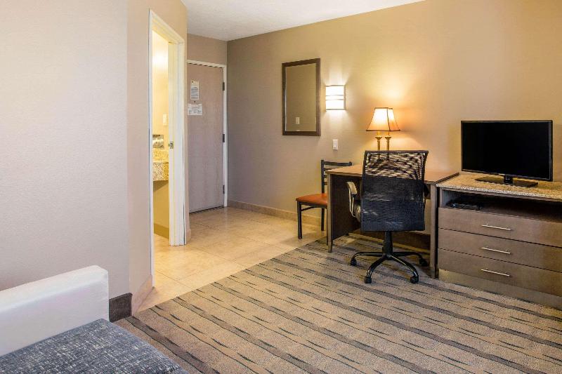 סוויטת ג'וניור, Grand Miramar All Luxury Suites & Residences