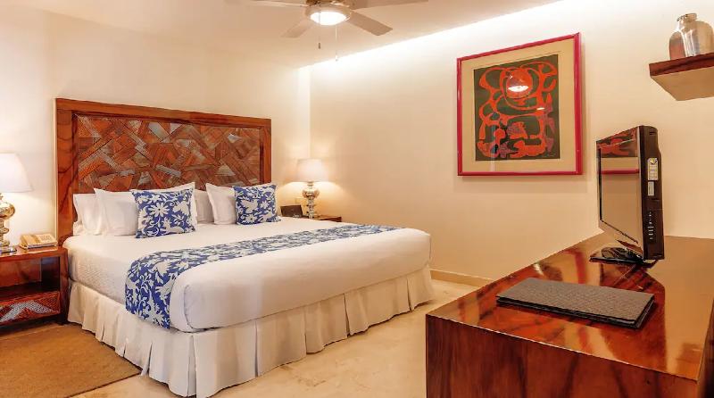 オーシャンビュースイート, Grand Miramar All Luxury Suites & Residences