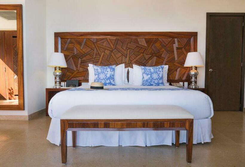 סוויטה נוף לים, Grand Miramar All Luxury Suites & Residences