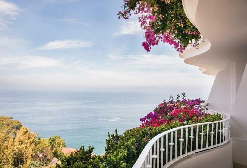 סוויטת ג'וניור נוף לים, Grand Miramar All Luxury Suites & Residences