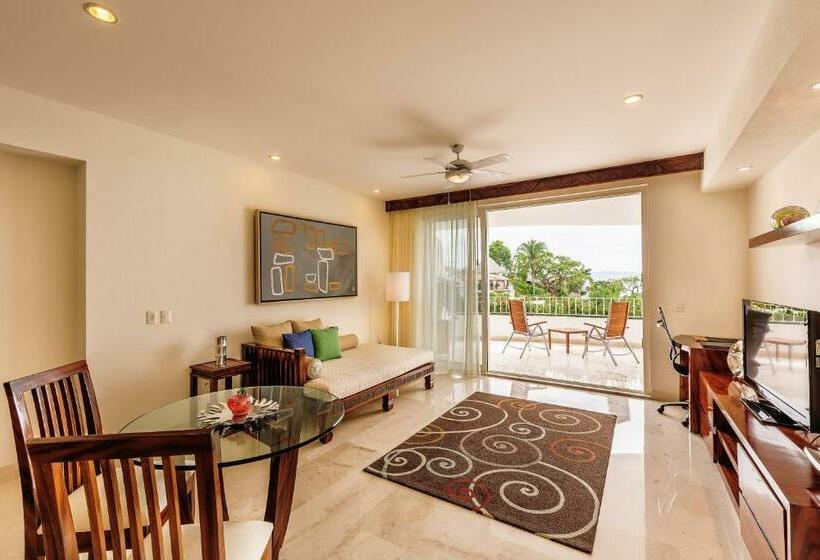 ジュニアスイート, Grand Miramar All Luxury Suites & Residences