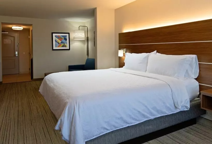 سوییت, Holiday Inn Express Fresno South, An Ihg