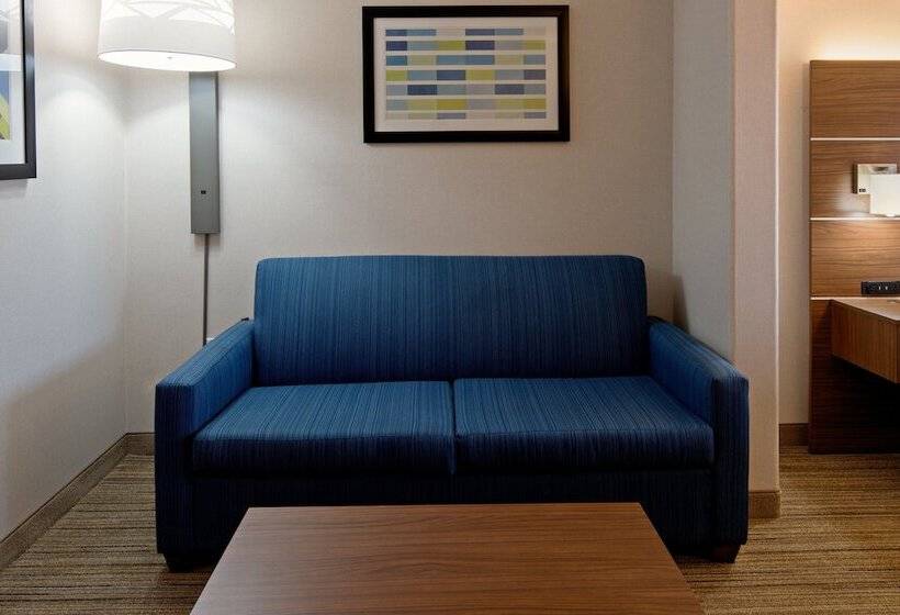 סוויטה מותאמת לאדם עם מוגבלויות, Holiday Inn Express Fresno South, An Ihg