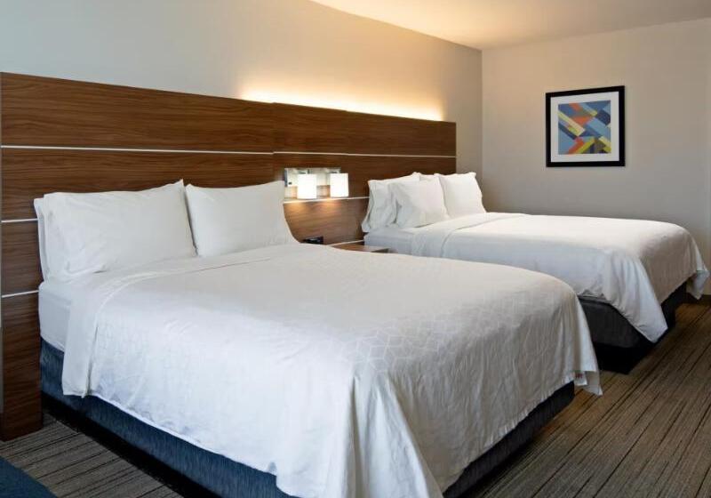 סוויטה מותאמת לאדם עם מוגבלויות, Holiday Inn Express Fresno South, An Ihg