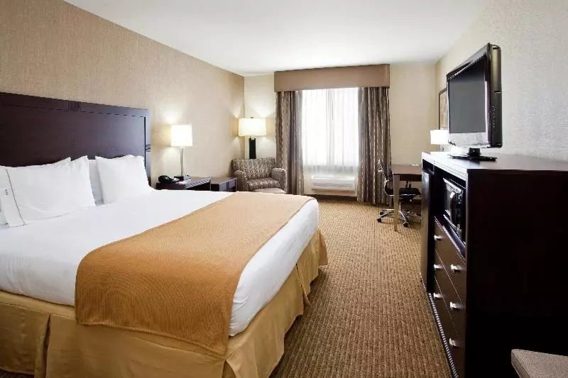 اتاق اجرایی با تخت بزرگ, Holiday Inn Express Fresno South, An Ihg