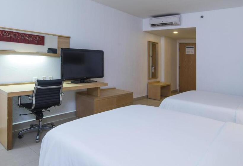 غرفه قياسيه سريرين مزدوجين, Holiday Inn Express Manzanillo, An Ihg