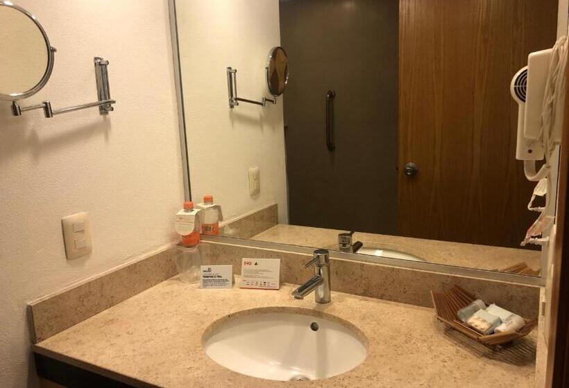 غرفه قياسيه سريرين مزدوجين, Holiday Inn Express Manzanillo, An Ihg