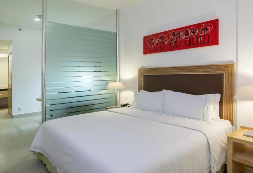 キングサイズベッドのエクゼクティブルーム, Holiday Inn Express Manzanillo, An Ihg