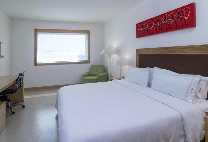 جناح إدارى, Holiday Inn Express Manzanillo, An Ihg