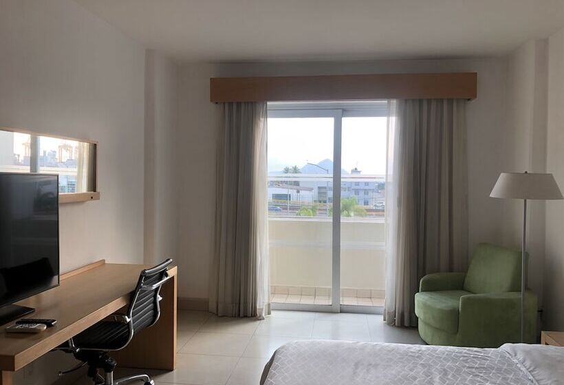 غرفه قياسيه سريرين مزدوجين, Holiday Inn Express Manzanillo, An Ihg