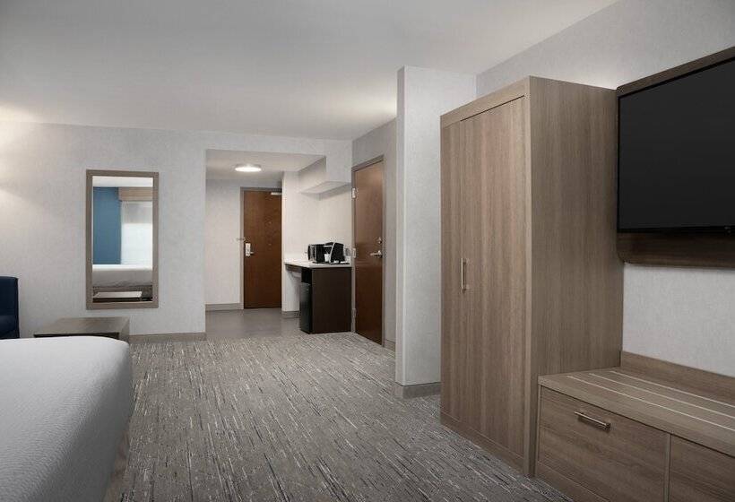 Люкс Адаптированный для Инвалидов, Holiday Inn Express & Suites Alexandria   Fort Belvoir, An Ihg