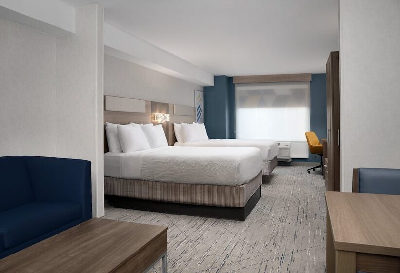 Люкс, Holiday Inn Express & Suites Alexandria   Fort Belvoir, An Ihg