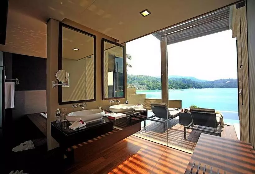 Sviitti Uima-allas, Impiana Private Villas Kata Noi