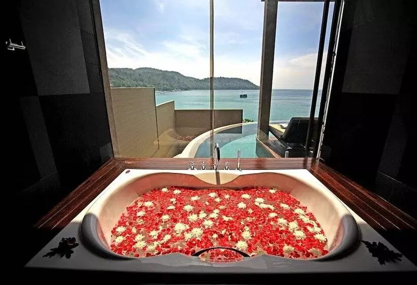 Sviitti Uima-allas, Impiana Private Villas Kata Noi