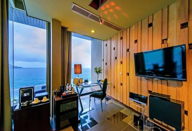 Sviitti Uima-allas, Impiana Private Villas Kata Noi