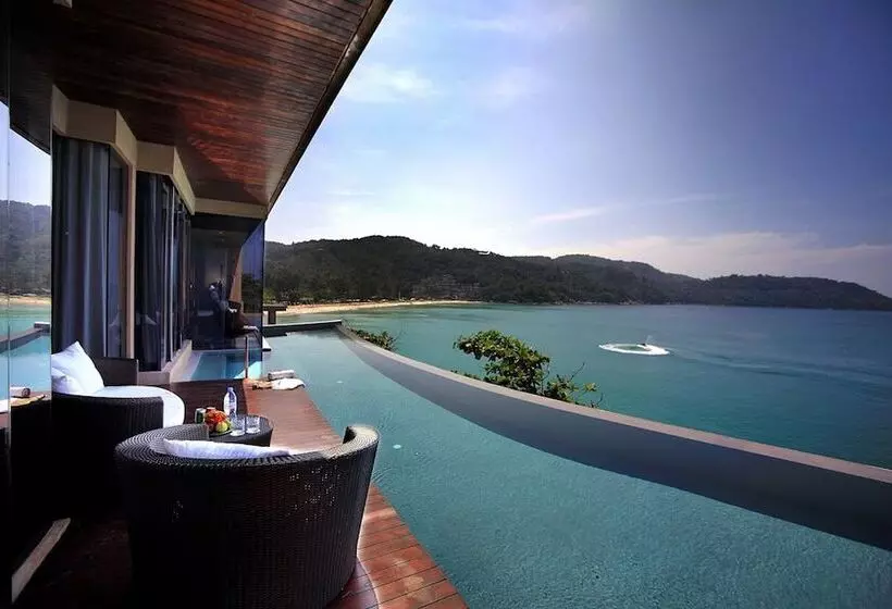 Sviitti Uima-allas, Impiana Private Villas Kata Noi
