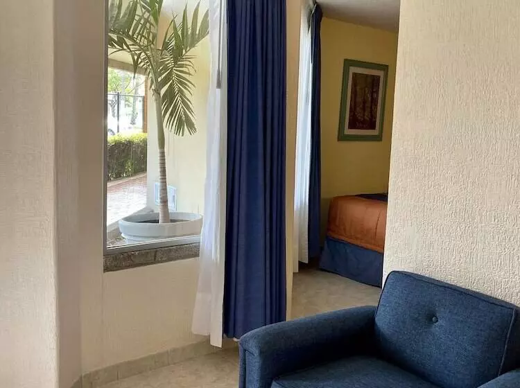 ジュニアスイート, Jaragua