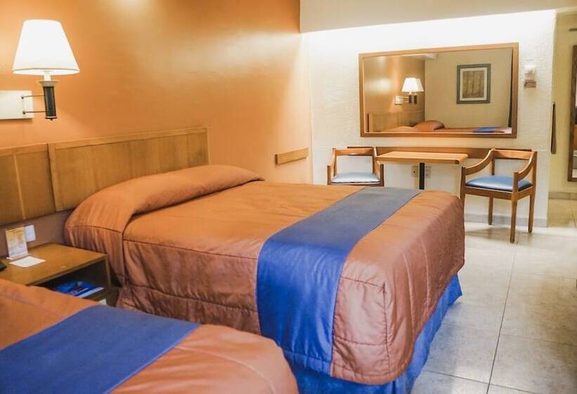 جناح جونيور, Jaragua