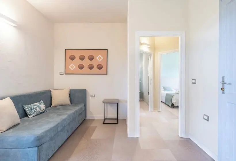 اتاق کلاسیک چهارنفره, Mimose Beach Village