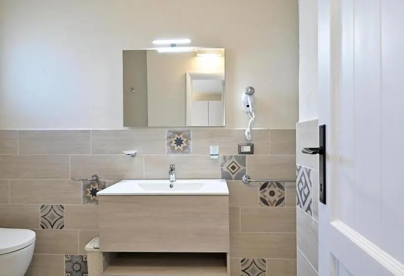 اتاق استاندارد چهار تخته, Mimose Beach Village