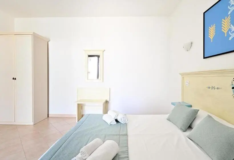 اتاق استاندارد چهار تخته, Mimose Beach Village