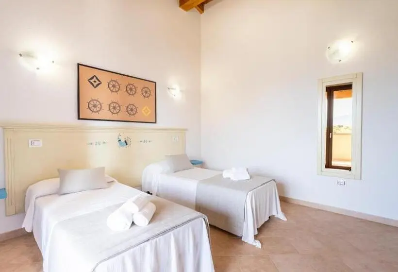 اتاق استاندارد چهار تخته, Mimose Beach Village