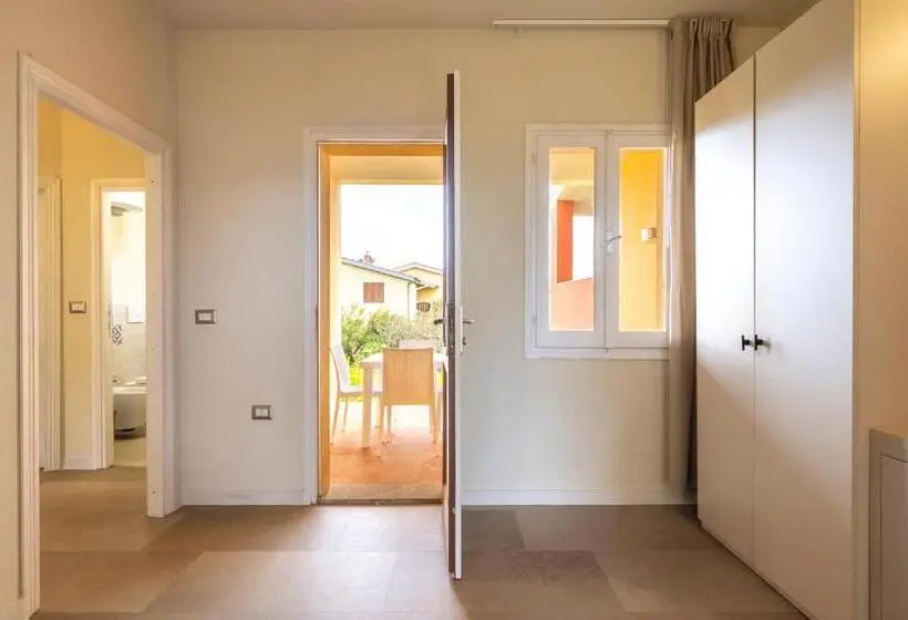 اتاق استاندارد چهار تخته, Mimose Beach Village