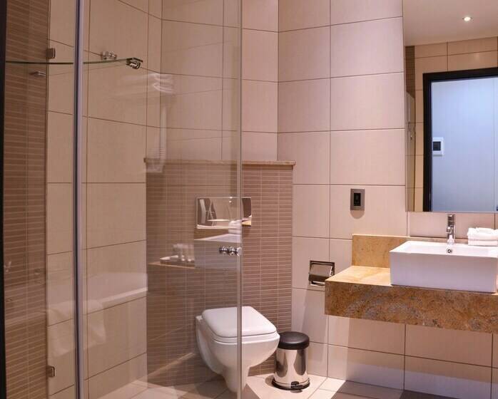 Номер Стандарт Двуспальная Кровать, Premier Hotel O.r. Tambo