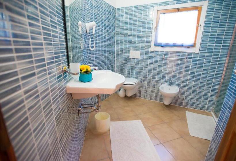 トリプルクラシックルーム, Mimose Beach Village