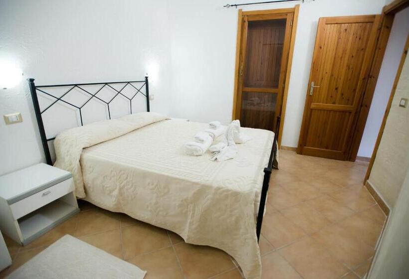 ２ベッドルームアパートメント, Mimose Beach Village