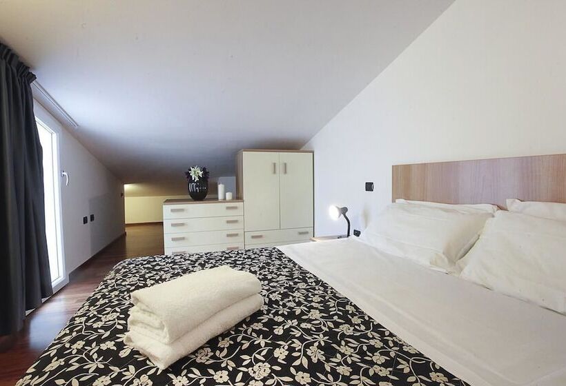 سوییت جونیور, Residence T2