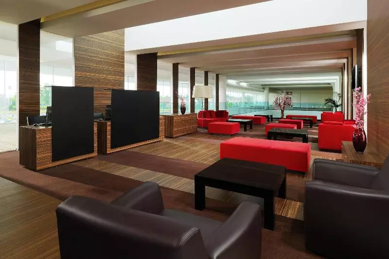 سوییت جونیور, Sheraton Milan Malpensa Airport Hotel & Conference Centre