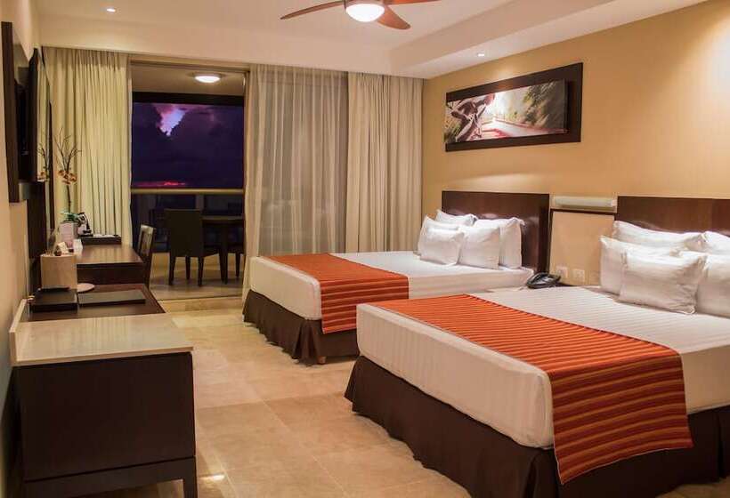 חדר דלוקס נוף לים, Sunset Plaza Beach Resort Puerto Vallarta All Inclusive
