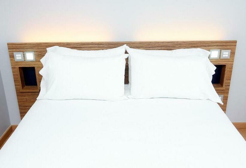 غرفة قياسية, Travelodge Valencia Aeropuerto