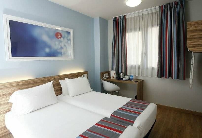 غرفة قياسية, Travelodge Valencia Aeropuerto