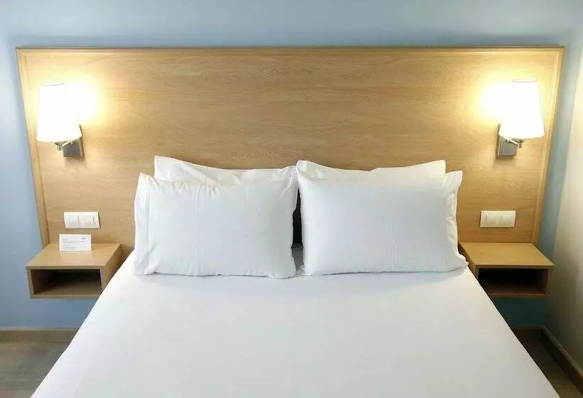 اتاق استاندارد, Travelodge Valencia Aeropuerto