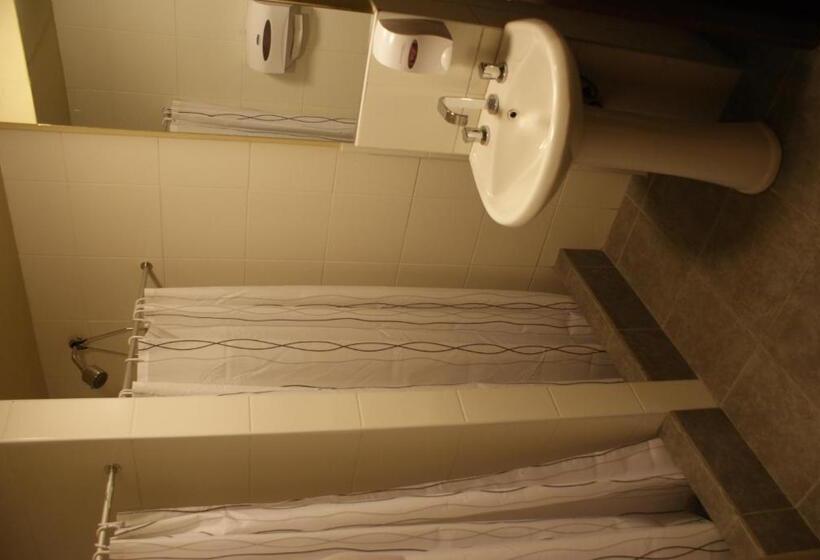غرفة قياسية ثلاثية, Flying Dog Hostel Arequipa
