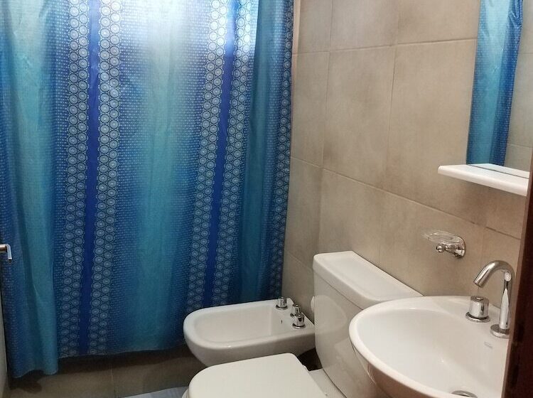 חדר קלאסי לארבעה, Aatrac Iguazú