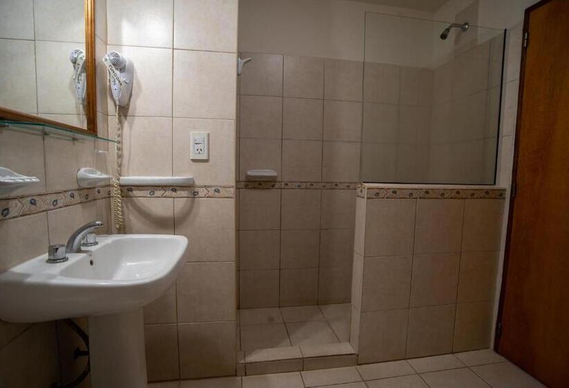 اتاق استاندارد سه نفره, Piedras Del Lago