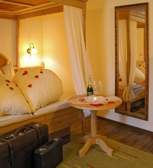 Номер Стандарт Трехместный, Landgasthof Hubertus   Braugasthof Und Wellnesshotel Im Allgäu
