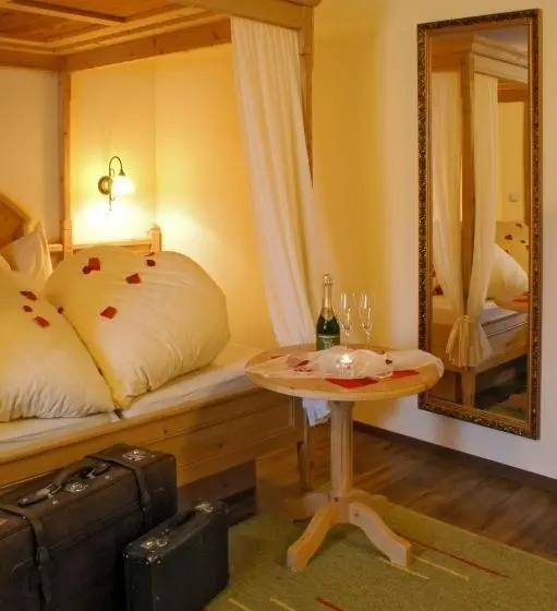 スタンダードトリプルルーム, Landgasthof Hubertus   Braugasthof Und Wellnesshotel Im Allgäu