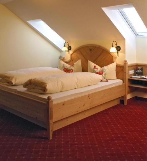 Номер Стандарт Трехместный, Landgasthof Hubertus Braugasthof Und Wellnesshotel Im Allgäu