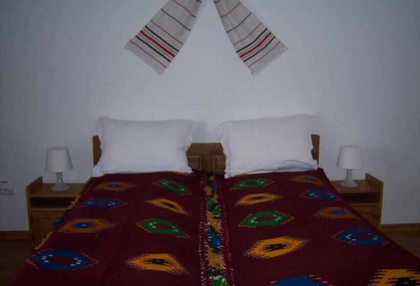 스탠다드 룸, La Curtea Porumbaceana