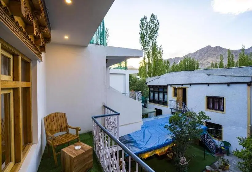 Habitació Deluxe amb Balcó, Rainbow Hostelier