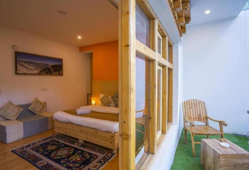 Camera Deluxe con Balcone, Rainbow Hostelier